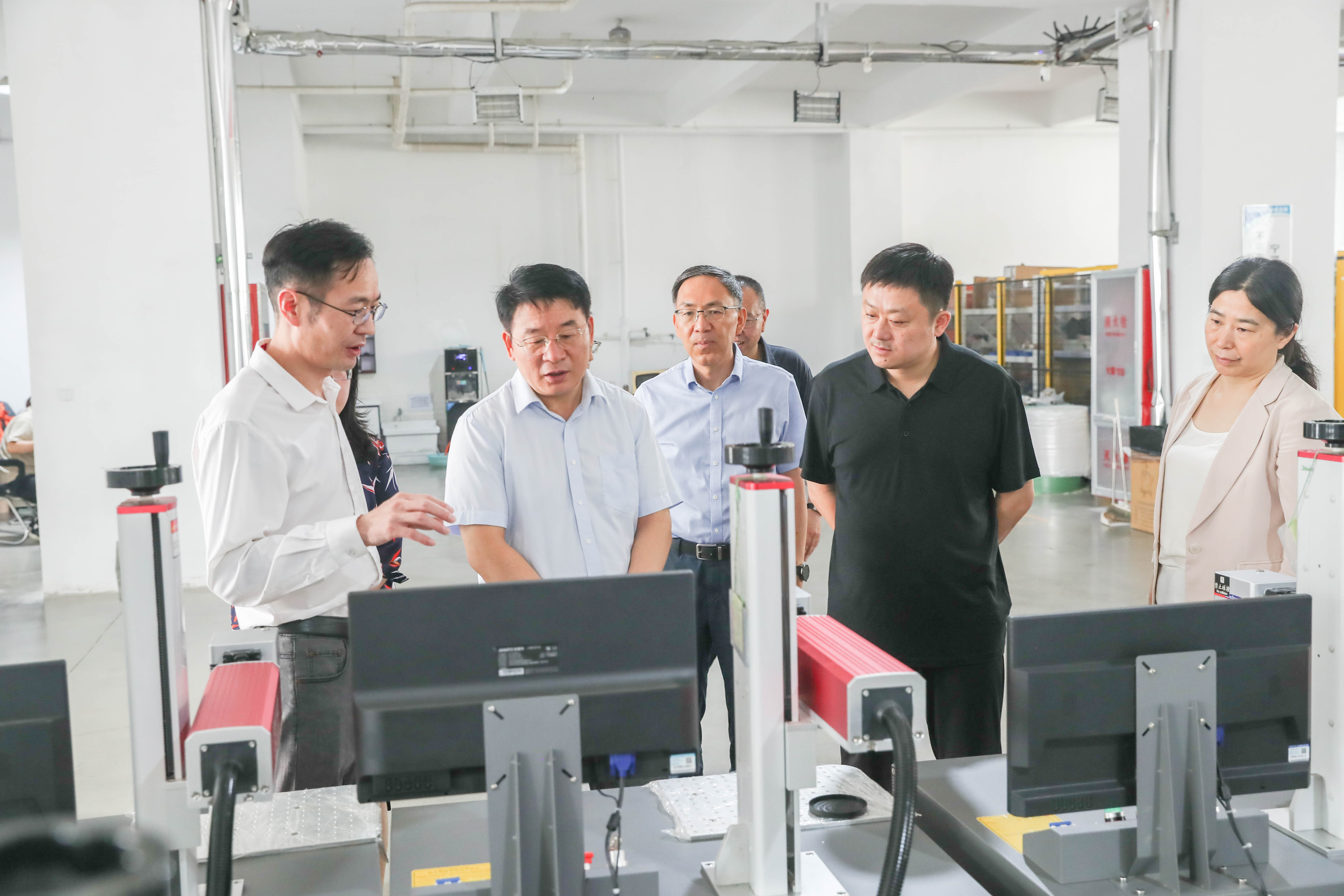 黨組書記、會長齊懷棟一行赴濟南新材料產業園座談調研